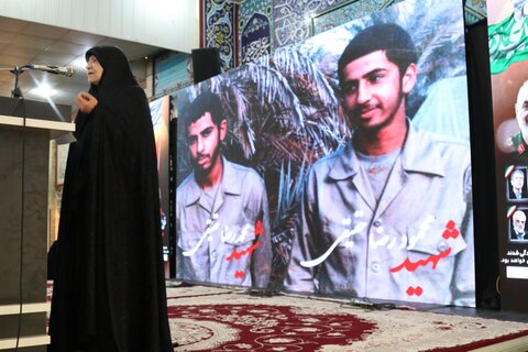 تصاویر/ اجتماع پرشور بانوان زینبی در بوشهر