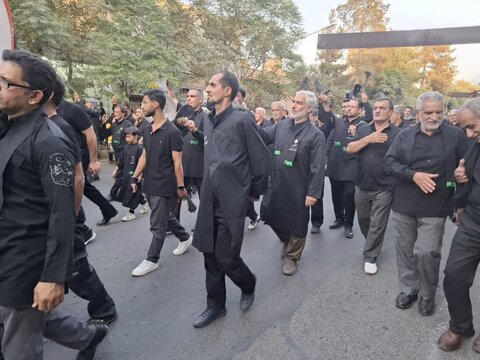 تصاویر/ مراسم سنتی مذهبی زنجیرزنی هیئت سجادیه کاشان