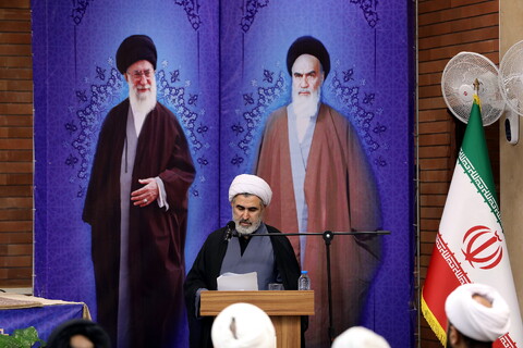 تصاویر/تبیین پیوست احکام معاونت های ستادی حوزه های علمیه توسط آیت الله اعرافی