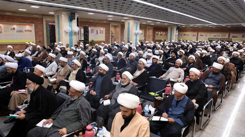 تصاویر/تبیین پیوست احکام معاونت های ستادی حوزه های علمیه توسط آیت الله اعرافی