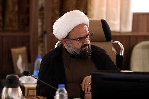 تصاویر/جلسه مدیر حوزه های علمیه به همراه معاونین ستادی با مدیران استانی حوزه های علمیه در مشهد مقدس