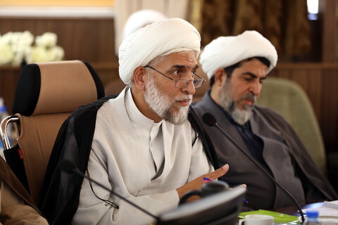 تصاویر/جلسه مدیر حوزه های علمیه به همراه معاونین ستادی با مدیران استانی حوزه های علمیه در مشهد مقدس