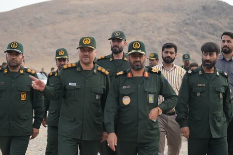 تصاویری از تشییع و خاکسپاری پیکر شهید سید اسدالله طاهری در خرم آباد