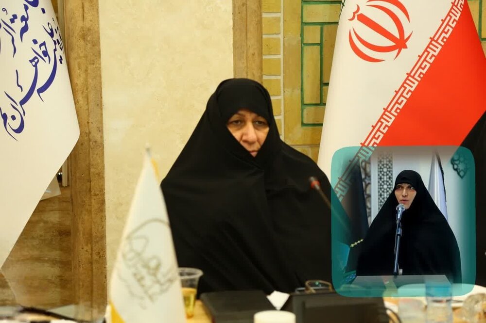 تبریک مدیر جامعه الزهرا سلام‌الله‌علیها به مدیرکل امور زنان و خانواده استانداری قم