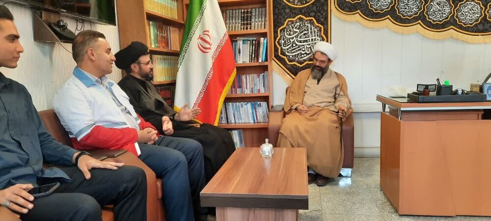 دیدار مسئولان جمعیت هلال‌احمر استان مرکزی با مدیر حوزه‌ علمیه خواهران استان+عکس