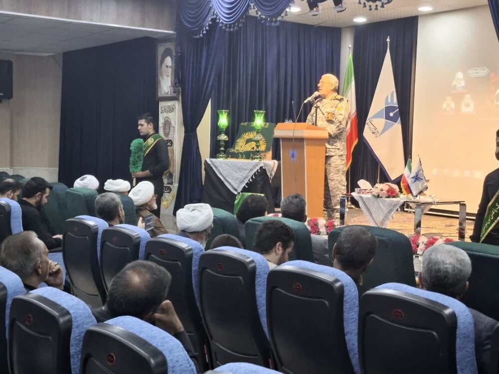 آیین گرامی‌داشت شهدای اقتدار دانشگاه آزاد اسلامی جوشقان قالی کاشان برگزار شد +عکس