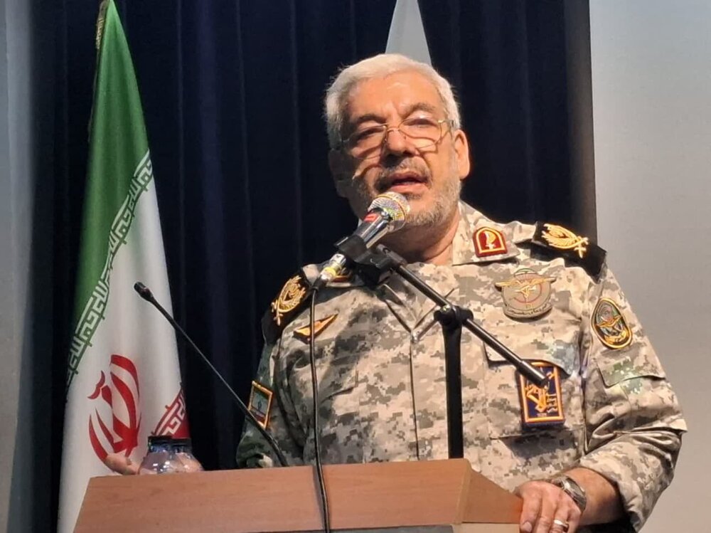 ملت ایران تربیت شده مکتب امام حسین(ع) هستند