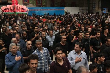 تصاویر/ بزرگترین اجتماع دسته های عزاداری خمینی شهر