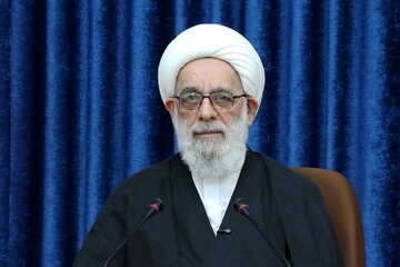 ایرانی‌ها از امام رضا(ع) آموخته‌اند «دین از سیاست جدا نیست» / عزت و شرافت در حفظ استقلال و اقتدار است