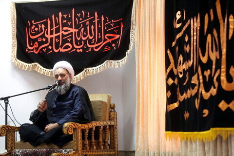 Imágenes: Ceremonia de luto por el martirio del Imam Sayyad (P) en las residencias de los grandes ayatolás