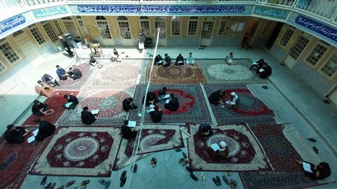 تصاویر/ حفظ قرآن کریم در مدرسه علمیه رسول اکرم صلی‌الله‌علیه‌وآله و سلم شهر مریانج