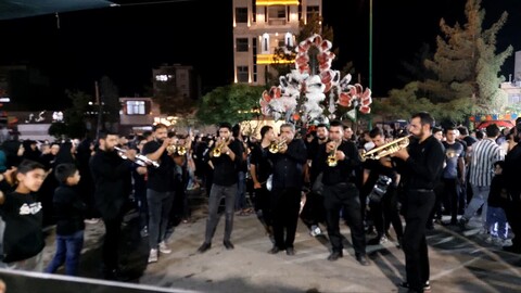 تصاویر|بزرگترین اجتماع دسته های عزاداری خمینی شهر