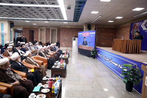 تصاویر/ روز دوم اجلاسییه پنجمین دوره دانش افزا یی مدیران مدارس علمیه کشور - مشهد مقدس مشهد مقدس