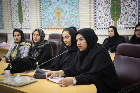 تصاویر/ دیدار بازاریان با امام جمعه شهرکرد