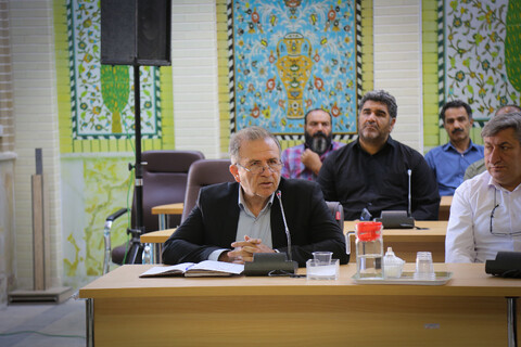 تصاویر/ دیدار بازاریان با امام جمعه شهرکرد