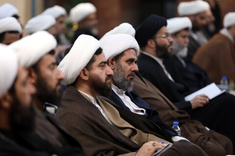 تصاویر/ گفتگوی صمیمی آیت الله اعرافی با مدیران مدارس علمیه و معاونین ستادی