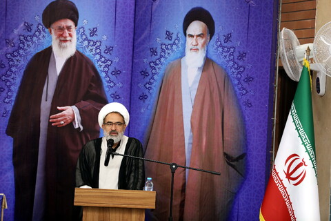 تصاویر/ گفتگوی صمیمی آیت الله اعرافی با مدیران مدارس علمیه و معاونین ستادی