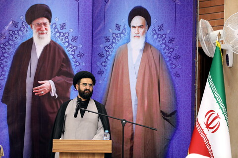 تصاویر/ گفتگوی صمیمی آیت الله اعرافی با مدیران مدارس علمیه و معاونین ستادی