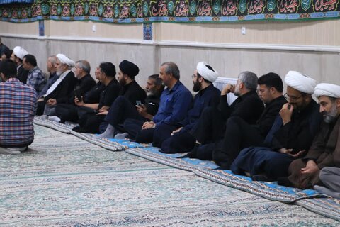 تصاویر/دیدار مسئولین هیئات و ائمه جماعات مساجد شهر اراک با نماینده ولی فقیه در استان مرکزی