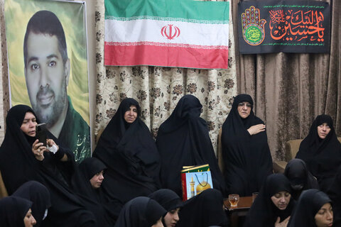 تصاویر| روضه شهدایی در منزل شهید مدافع وطن سرهنگ پاسدار سعید آذربادگان