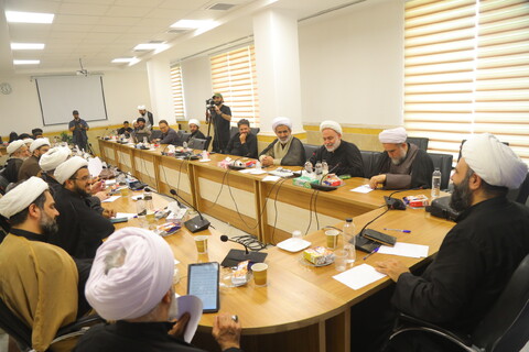 تصاویر/ همایش نخبگانی یاران حبیب "تبیین نقش فعالین تبلیغی اربعین حسینی (ع)" در قم