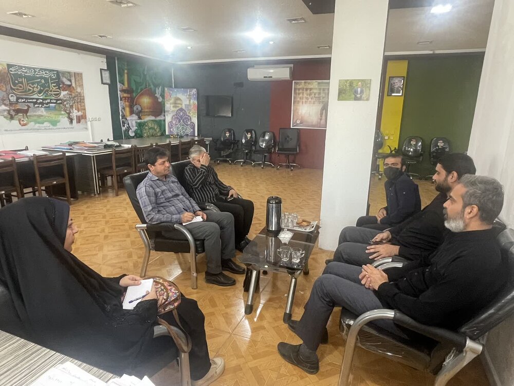 اعضای معاونت خادمیاری کانون های خدمت رضوی استان بوشهر معارفه شدند