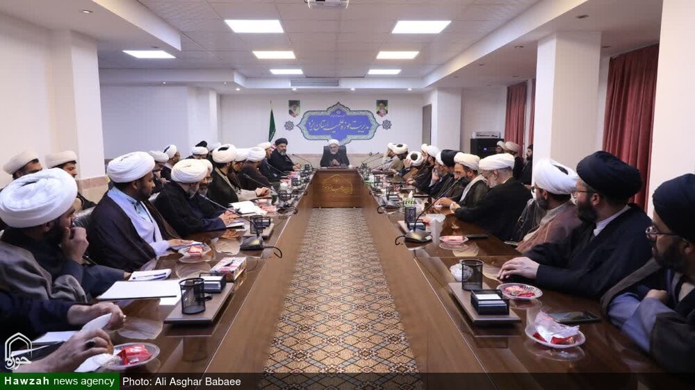 تصاویر/ جلسه بازخوانی پیام حوزه پیشرو و سرآمد