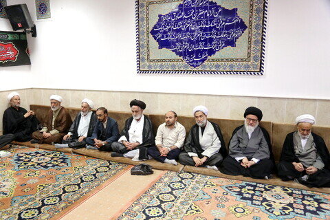 Imágenes: Ceremonia de luto por el martirio del Imam Sayyad (P) en las residencias de los grandes ayatolás