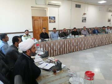 جلسه هماهنگی گرامی‌داشت سالروز اولین نماز جمعه در نائین برگزار شد+ عکس