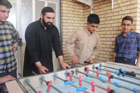 تصاویر/ اردوی یک‌روزه اساتید و طلاب مدرسه علمیه امام خامنه‌ای  ارومیه