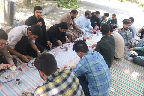 تصاویر/ اردوی یک‌روزه اساتید و طلاب مدرسه علمیه امام خامنه‌ای  ارومیه