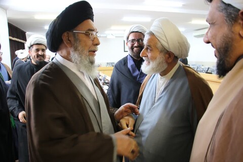 تصاویر| نشست مدیران مدارس علمیه  با مدیر و معاونان مرکزمدیریت حوزه علمیه اصفهان