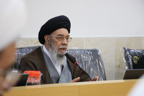 تصاویر| نشست مدیران مدارس علمیه  با مدیر و معاونان مرکزمدیریت حوزه علمیه اصفهان