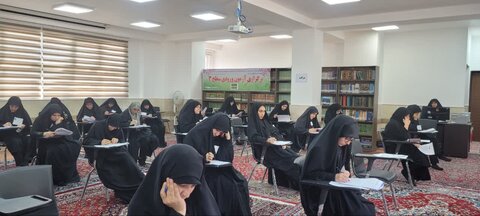 تصاویر/برگزاری آزمون ورودی سطح ۳ سال تحصیلی ۱۴۰۵_۱۴۰۴ در موسسه آموزش عالی ریحانة النبی اراک