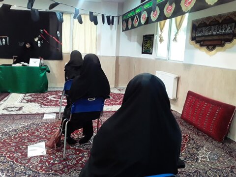 تصاویر/برگزاری آزمون ورودی حوزه‌های علمیه خواهران در غرق آباد