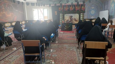 تصاویر آزمون کتبی ورودی حوزه علمیه خواهران لرستان