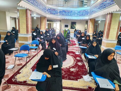 تصاویر آزمون کتبی ورودی حوزه علمیه خواهران لرستان