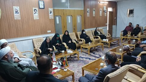 تصاویر/ نشست خبری خبرنگاران با امام جمعه آران وبیدگل