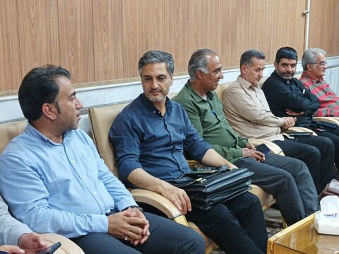 تصاویر/ نشست خبری خبرنگاران با امام جمعه آران وبیدگل