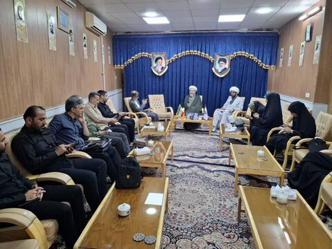 تصاویر/ نشست خبری خبرنگاران با امام جمعه آران وبیدگل