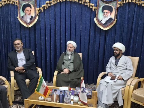 تصاویر/ نشست خبری خبرنگاران با امام جمعه آران وبیدگل