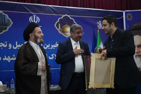 تصاویر همایش خیرین برای تکمیل و تجهیز زائرسرای افلاک لرستان در مشهد مقدس