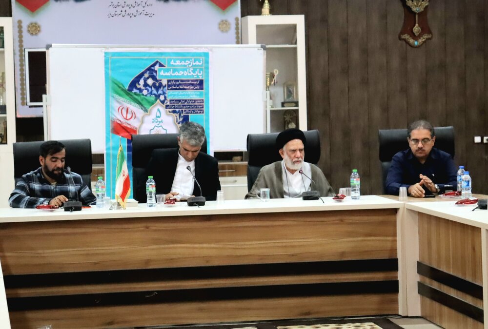 ائمه جمعه در طول هفته پیگیر مشکلات مردم هستند