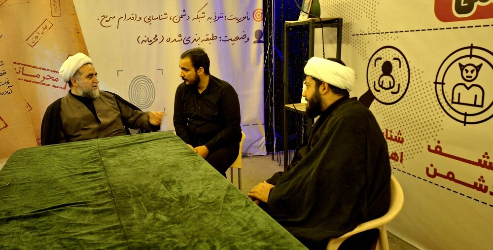 بازدید و تقدیر معاون تبلیغ حوزه علمیه قم از هیئت دانش‌آموزی «أنا مِن حسین» در قم