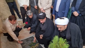 تصاویر/ تجدید میثاق امام جمعه گناوه با آرمان‌های شهدا