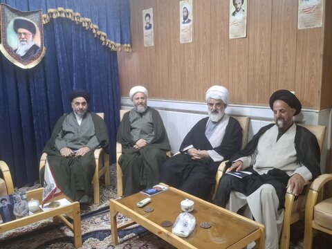 تصاویر/دومین جلسه شورای اداری شهرستان آران و بیدگل همزمان با گرامی داشت پنجم مرداد