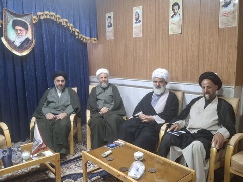 تصاویر/دومین جلسه شورای اداری شهرستان آران و بیدگل همزمان با گرامی داشت پنجم مرداد