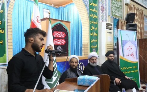 نصاکیر/ نشست صمیمی جوانان با امام جمعه خورموج