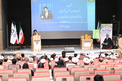 تصاویر/ آیین نکوداشت حجت الاسلام حاج شیخ توحید اللهوردی زاده در ماکو