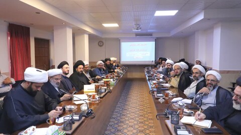 برگزاری دوره مدیریت رفتار سازمانی در حوزه علمیه استان یزد